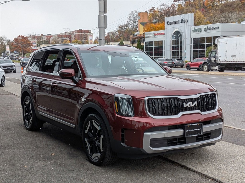 Used 2023 Kia Telluride EX image 4