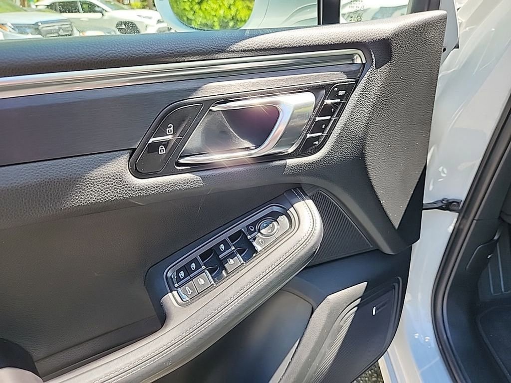 Used 2024 Porsche Macan GTS AWD/4WD image 7