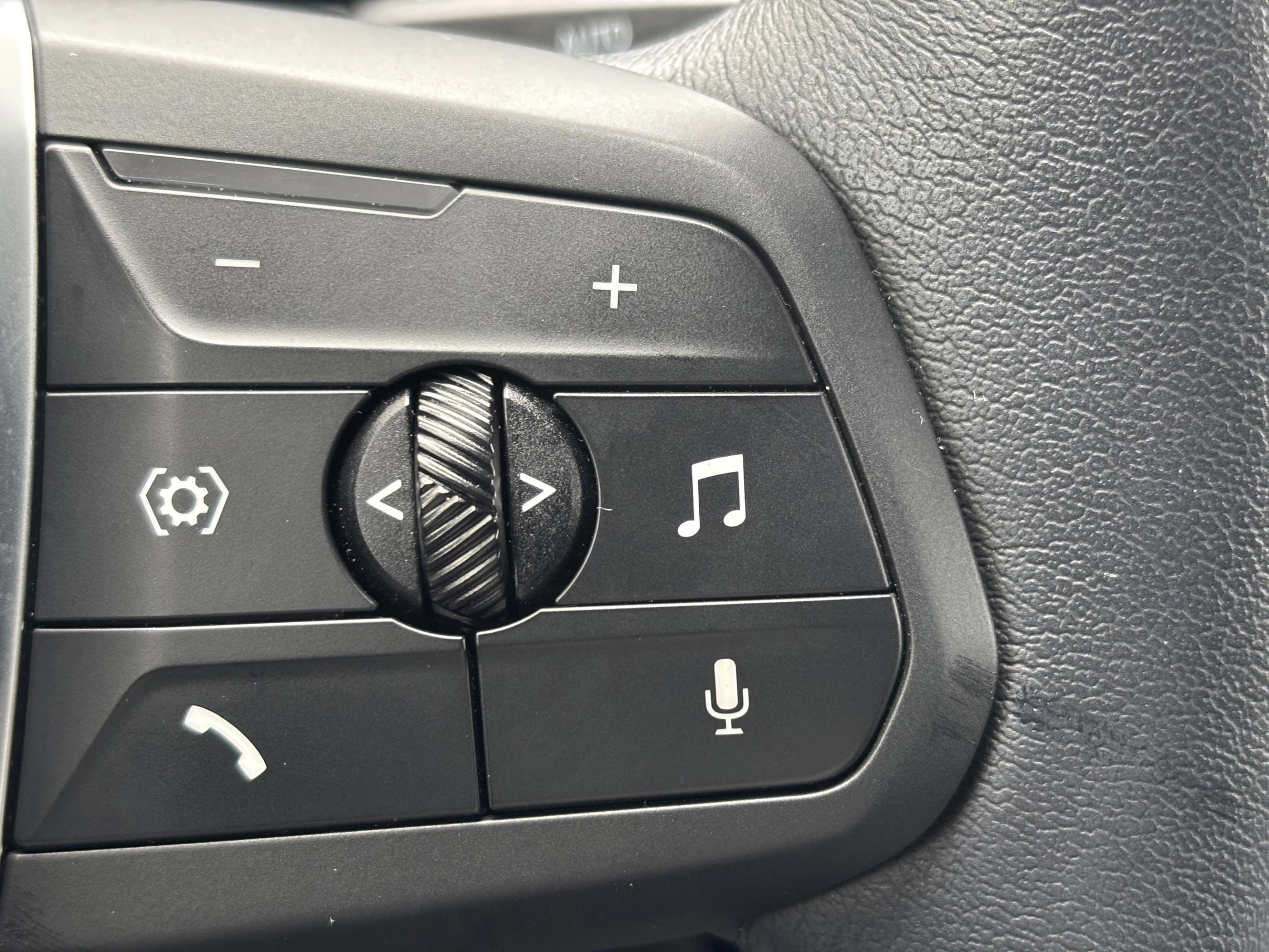 Used 2025 BMW X2 xDrive28i image 11