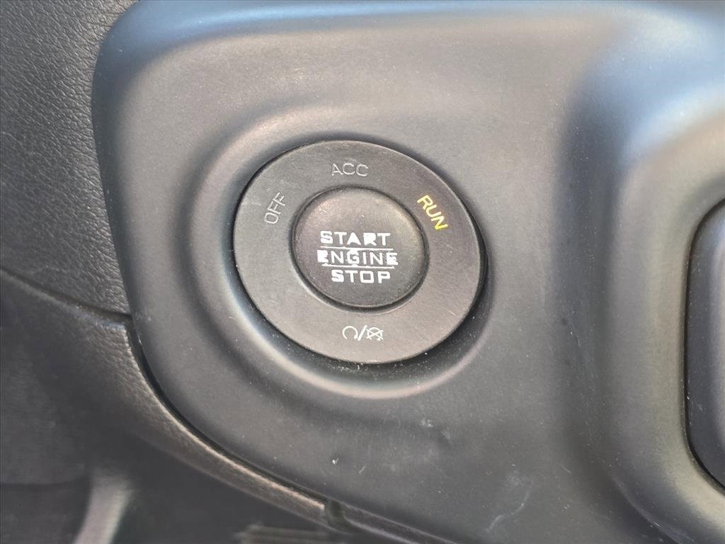 Used 2018 Jeep Wrangler Sport image 16