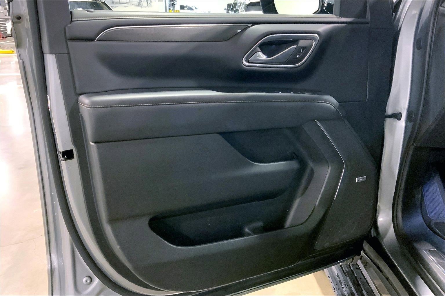 Used 2023 GMC Yukon XL AT4 image 21