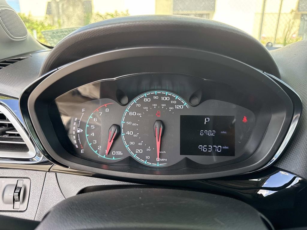 Used 2020 Chevrolet Spark LT image 32