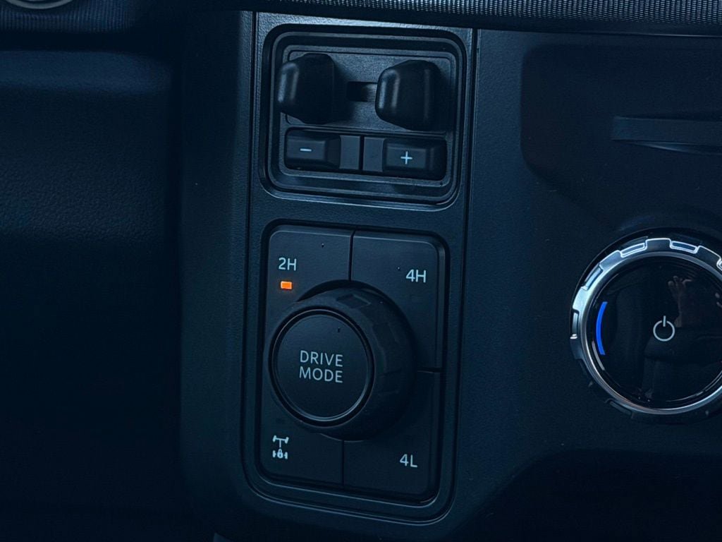 New 2026 Ford F250 Platinum image 53
