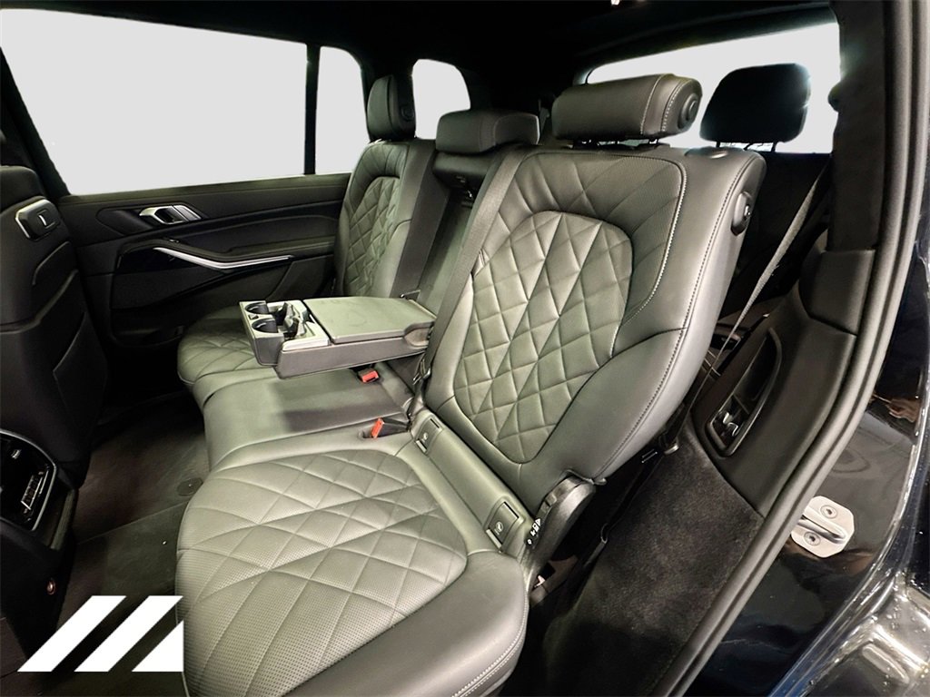 Used 2023 BMW X7 xDrive40i w/ M Sport Package image 26