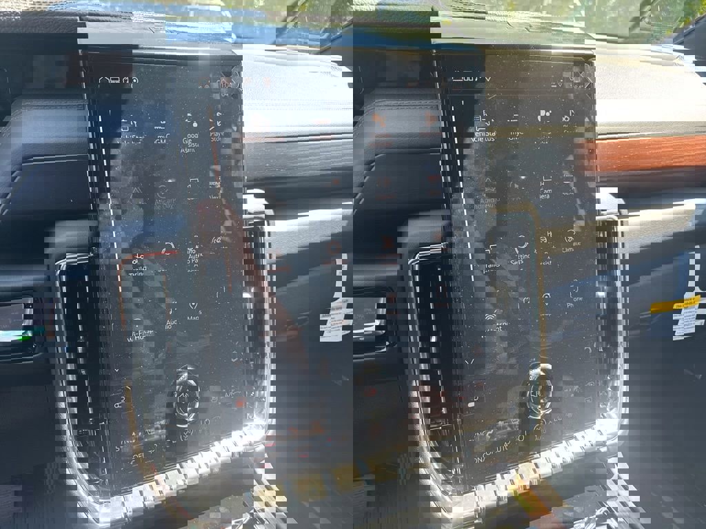 New 2025 GMC Yukon XL Denali w/ Sun & Power Step Package image 20