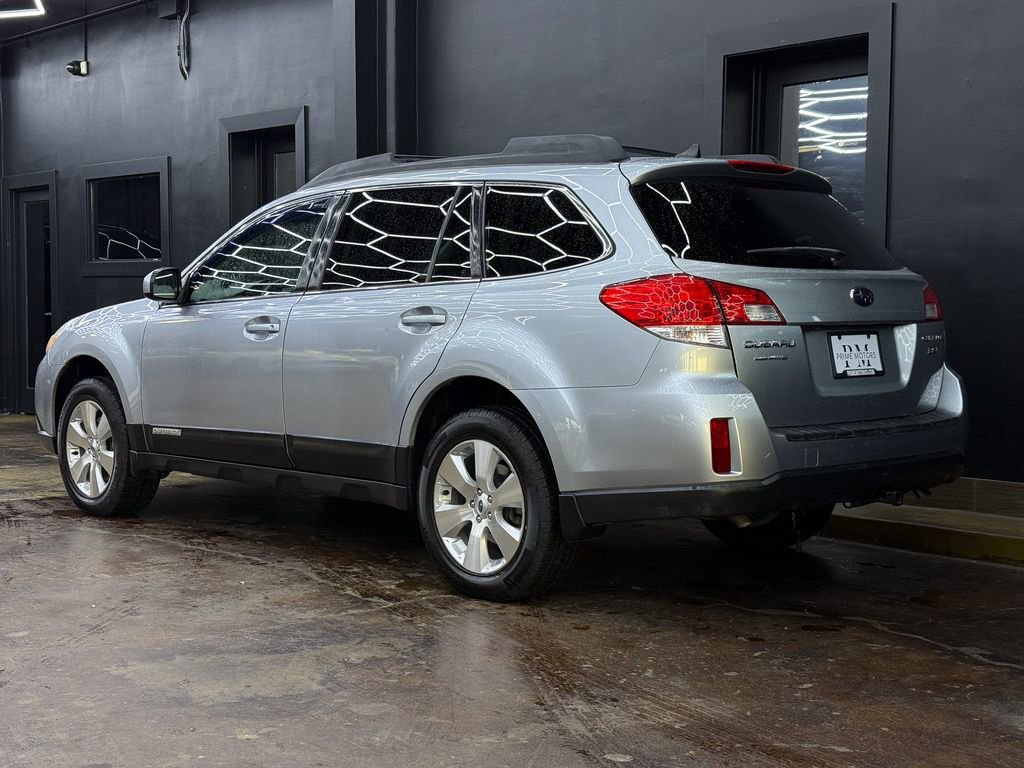 Used 2012 Subaru Outback 3.6R Limited image 7