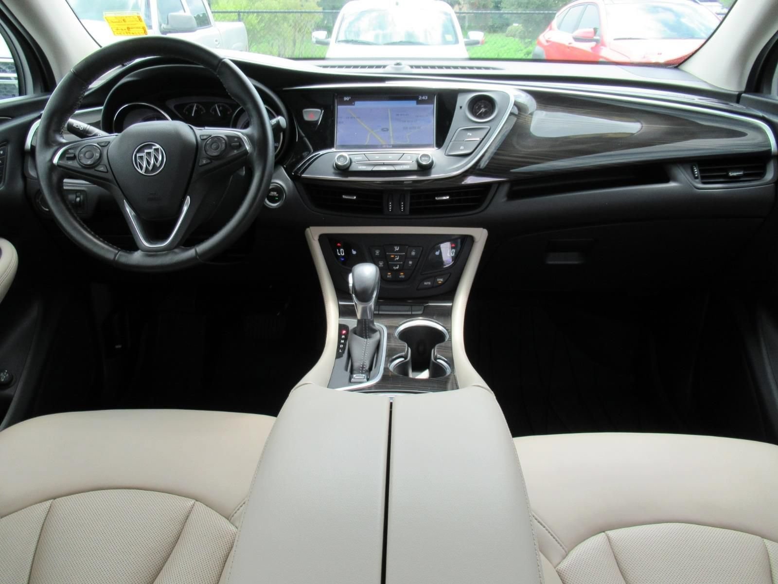 Used 2020 Buick Envision Essence FWD image 12
