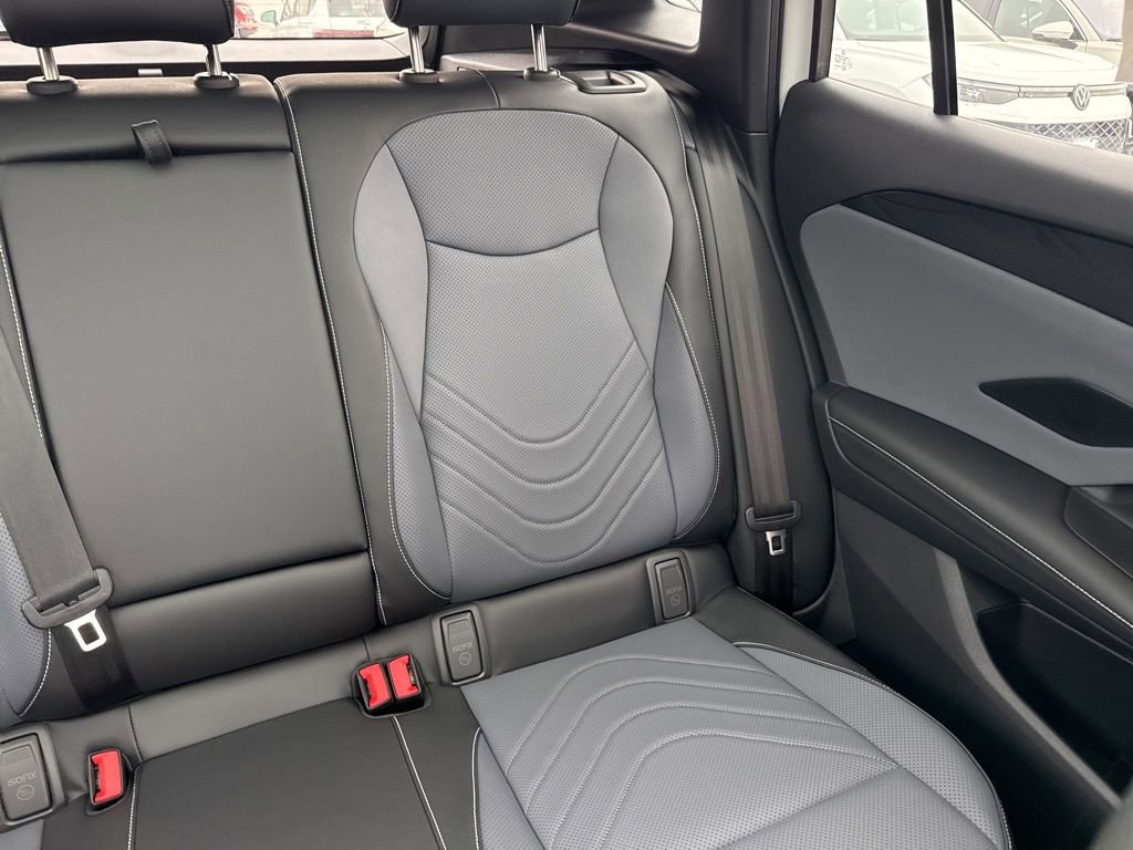 New 2026 Volkswagen Tiguan SE R-Line image 15