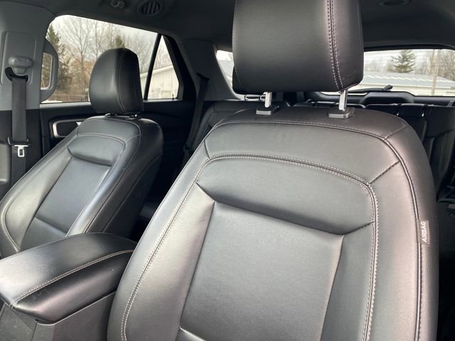 Used 2022 Ford Explorer XLT w/ Equipment Group 202A image 13