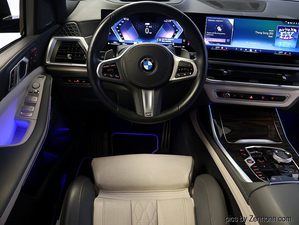 Certified 2025 BMW X7 xDrive40i AWD/4WD image 16