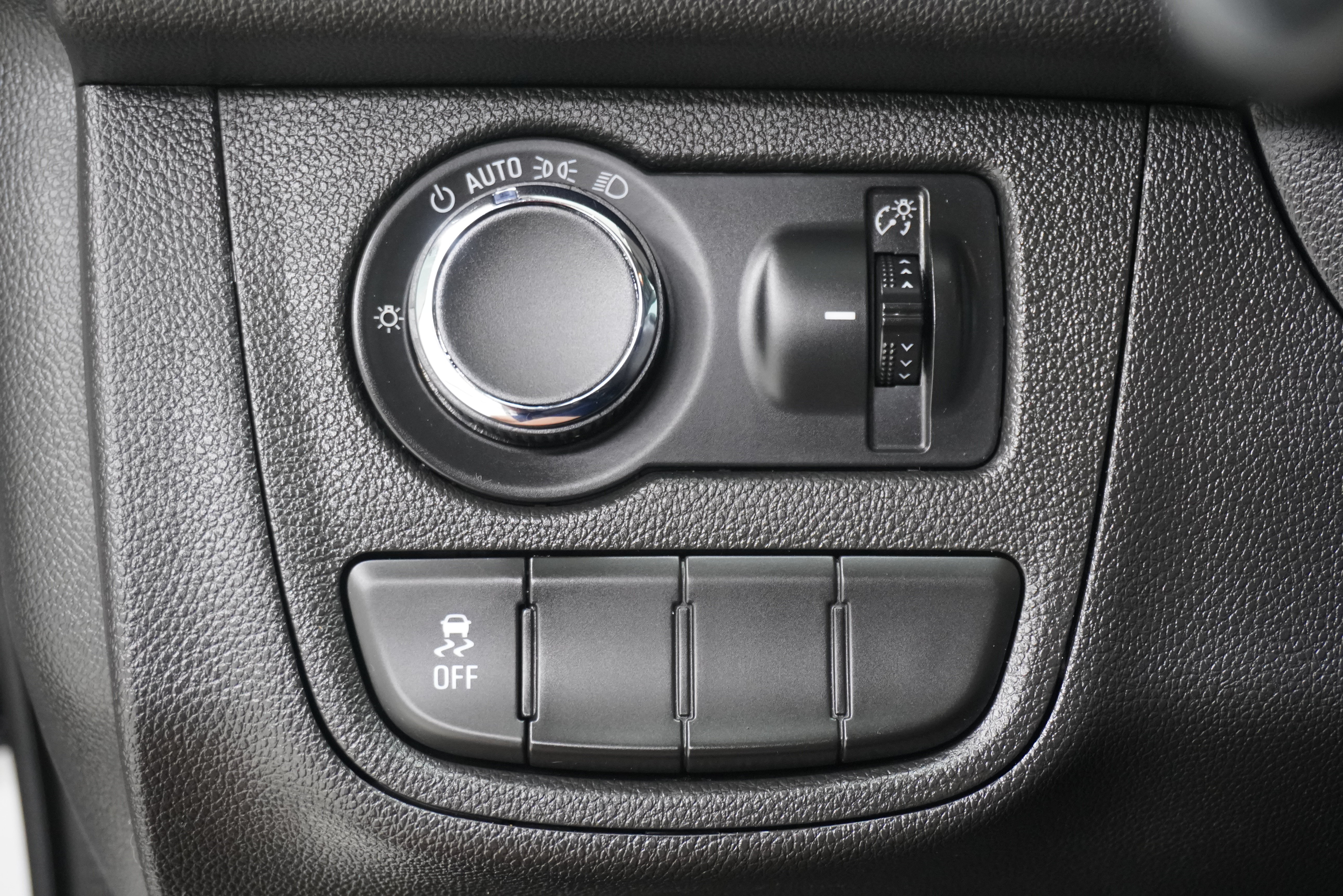 Used 2021 Chevrolet Spark LS FWD image 19