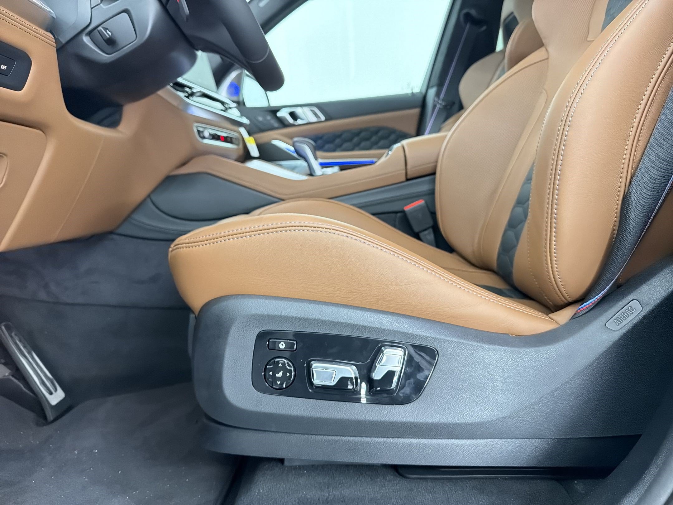 New 2026 BMW X5 M Competition w/ Executive Package AWD/4WD image 13