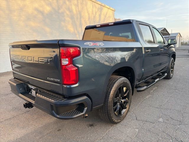 Used 2020 Chevrolet Silverado 1500 Custom w/ Custom Value Package image 2