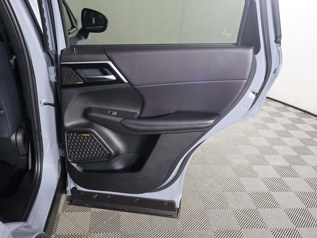 New 2026 Mitsubishi Outlander SE FWD image 27