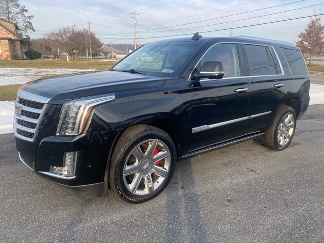 Used 2018 Cadillac Escalade Premium Luxury image 1