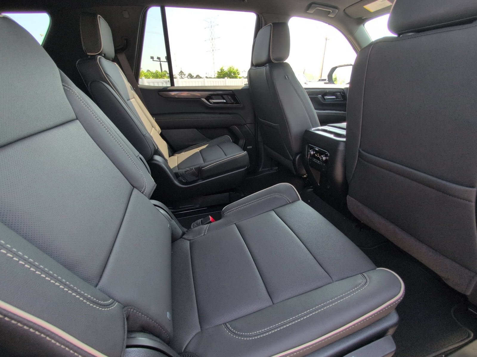 New 2026 GMC Yukon Elevation AWD/4WD image 29
