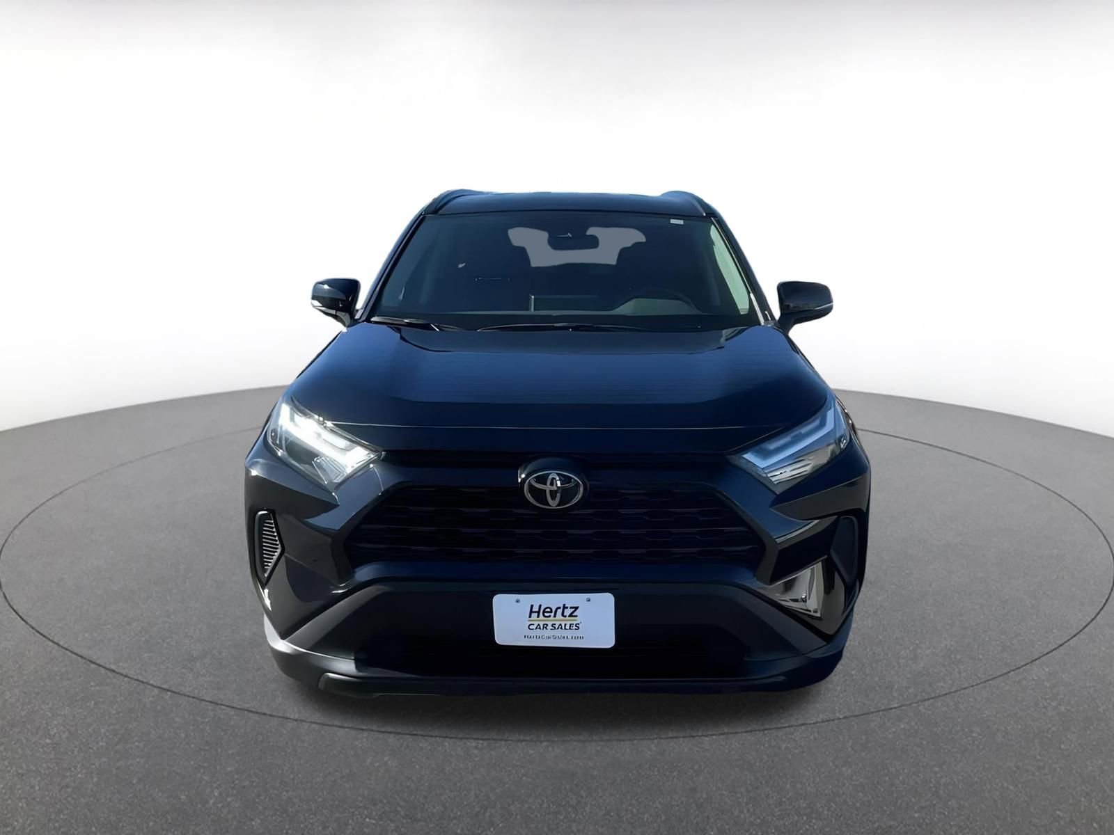 Used 2025 Toyota RAV4 XLE image 4