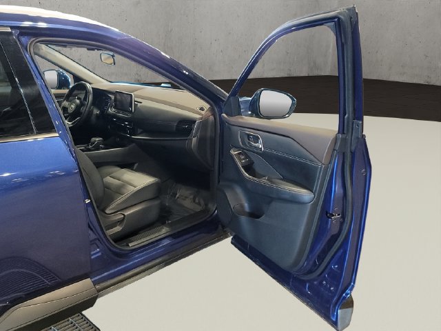 Used 2021 Nissan Rogue SV w/ Premium Package AWD/4WD image 18