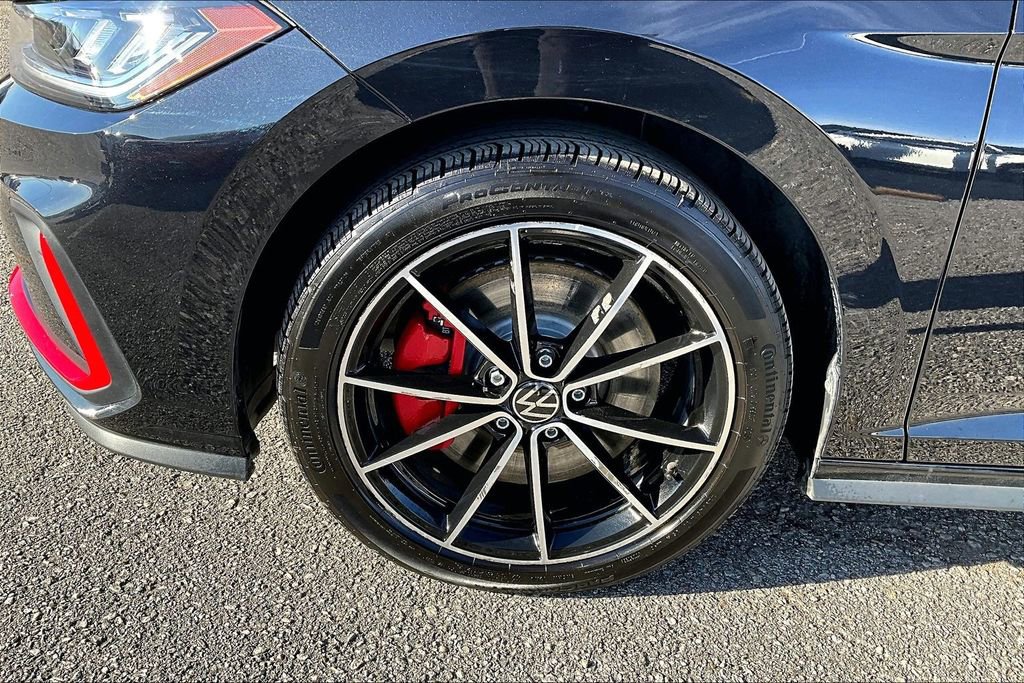 Used 2025 Volkswagen Jetta GLI Autobahn image 12