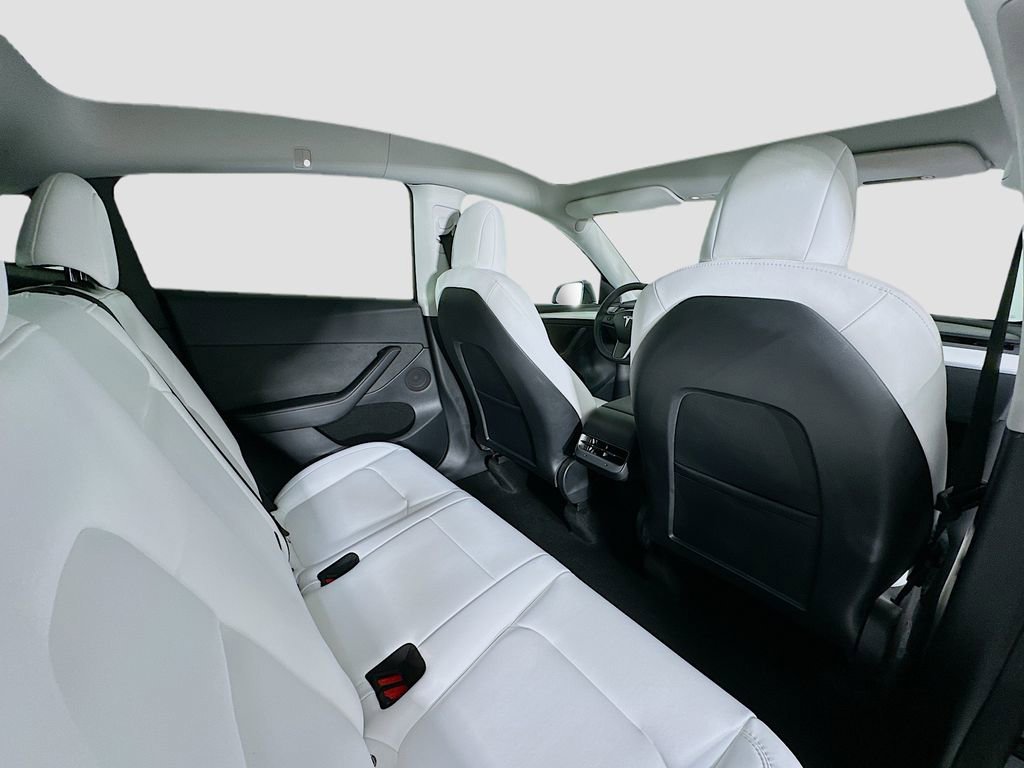 Used 2022 Tesla Model Y Performance image 30