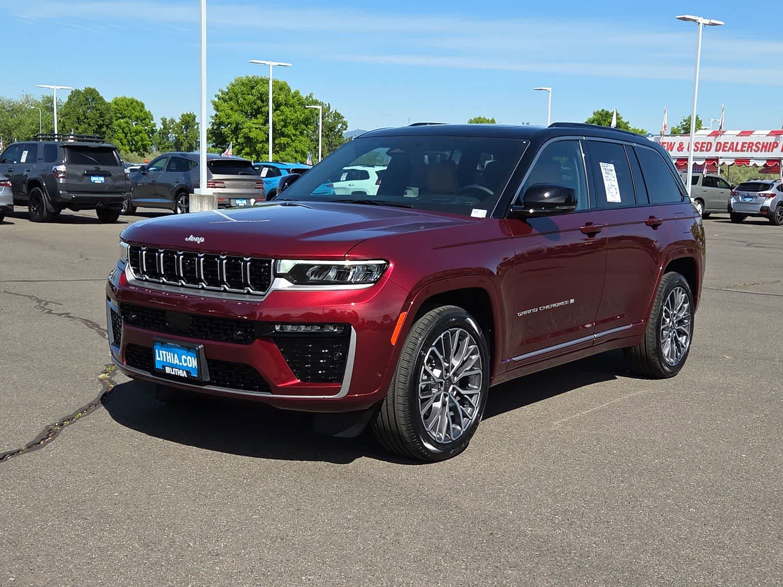 New 2026 Jeep Grand Cherokee Summit AWD/4WD image 1