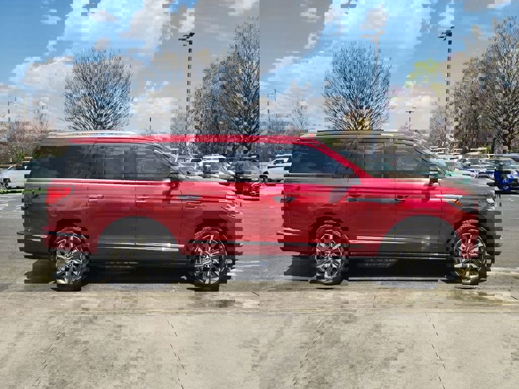 Used 2019 Lincoln Navigator L Reserve w/ Cargo Package image 9