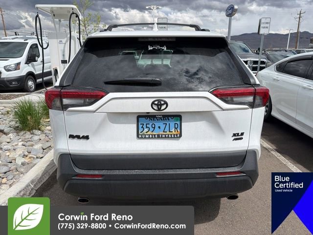 Used 2020 Toyota RAV4 XLE w/ All Weather Liner Package image 5