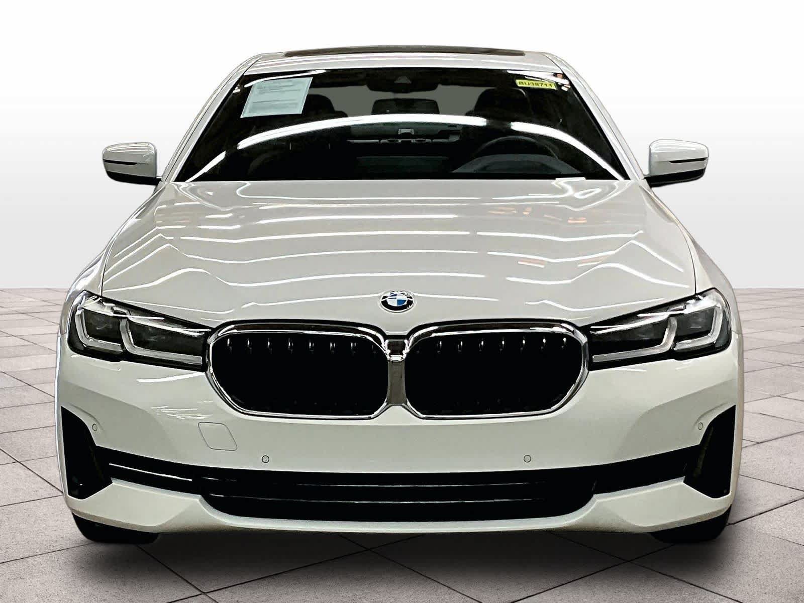 Used 2023 BMW 530i w/ Executive Package RWD image 3