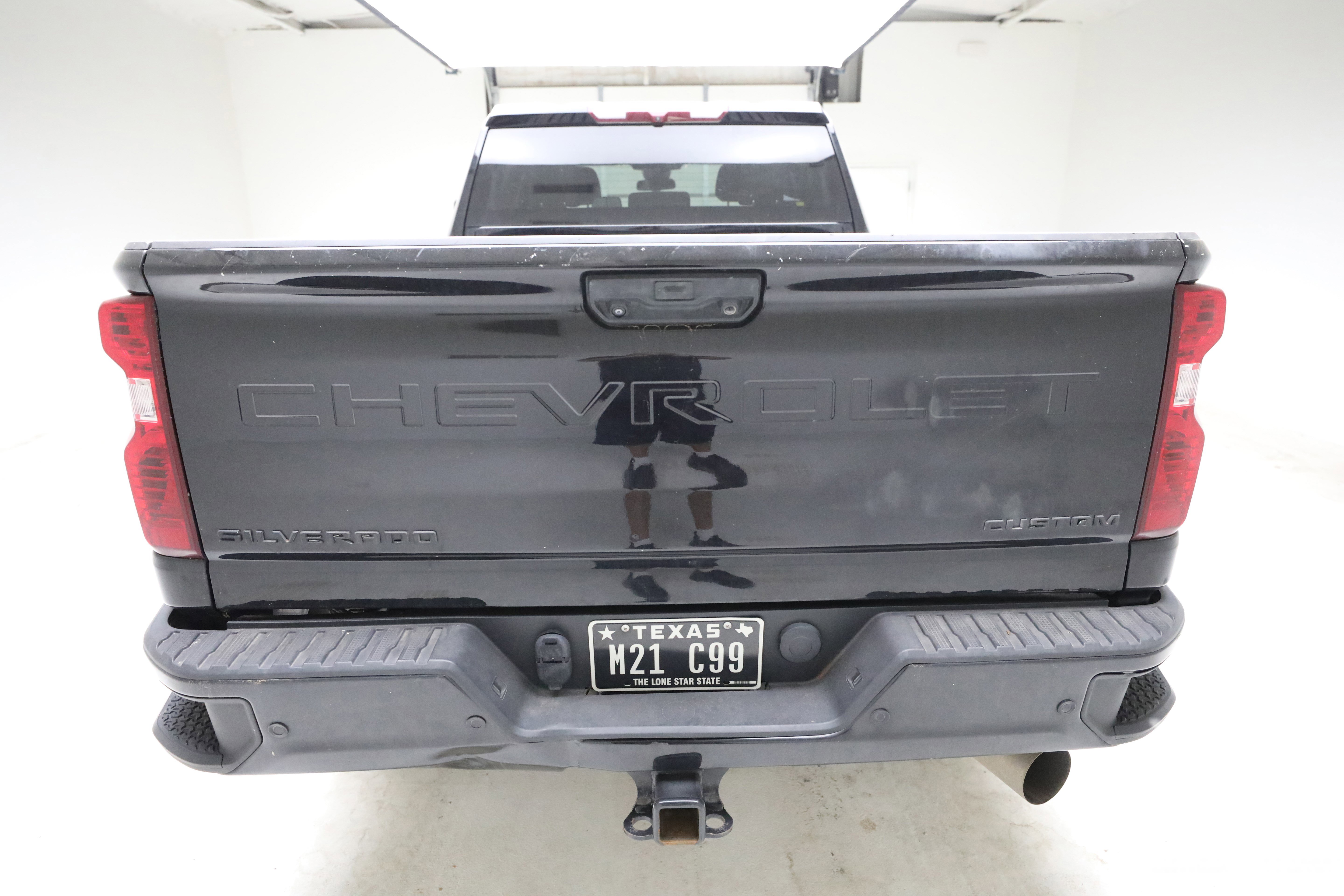 Used 2024 Chevrolet Silverado 2500 Custom w/ Custom Value Package AWD/4WD image 3