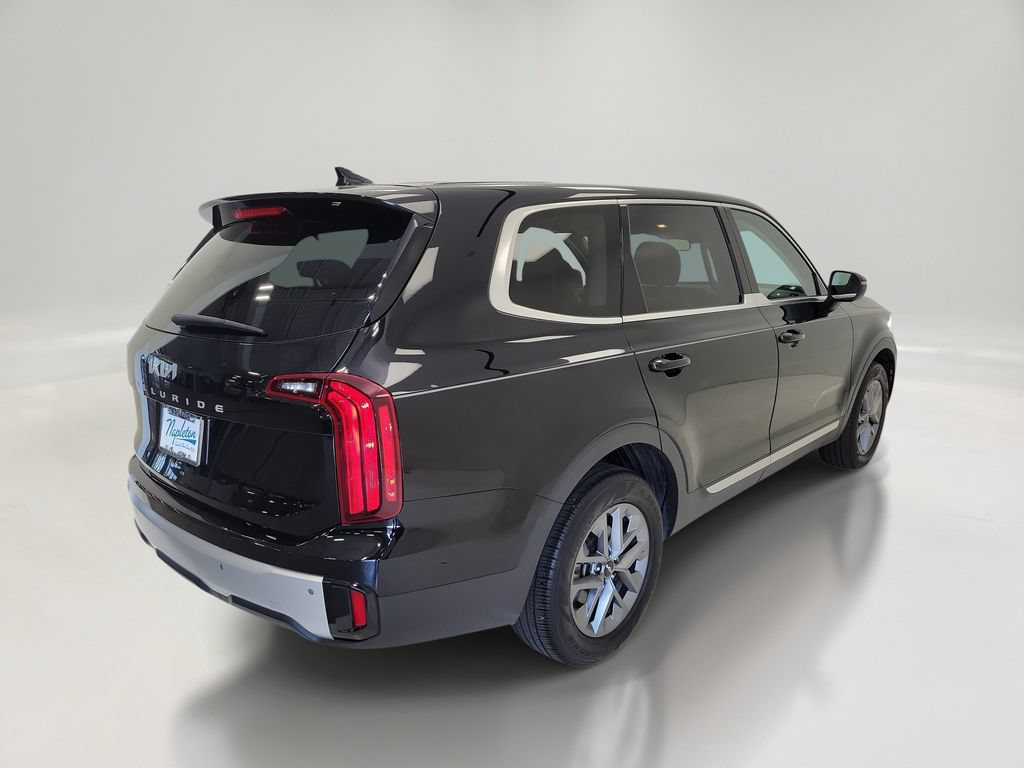 Used 2024 Kia Telluride LX FWD image 5