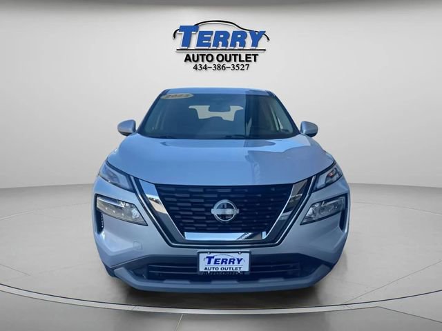 Used 2023 Nissan Rogue SV image 3