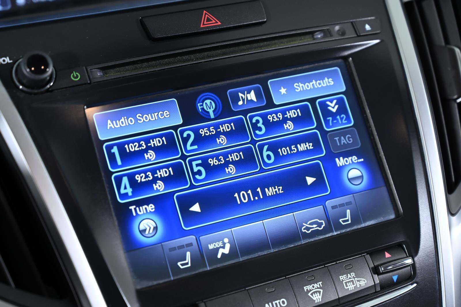 Used 2015 Acura TLX w/ Technology Package image 17