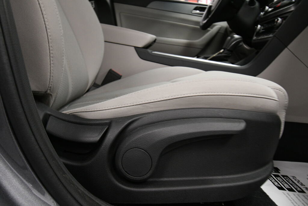 Used 2018 Hyundai Sonata SEL w/ Cargo Package image 26