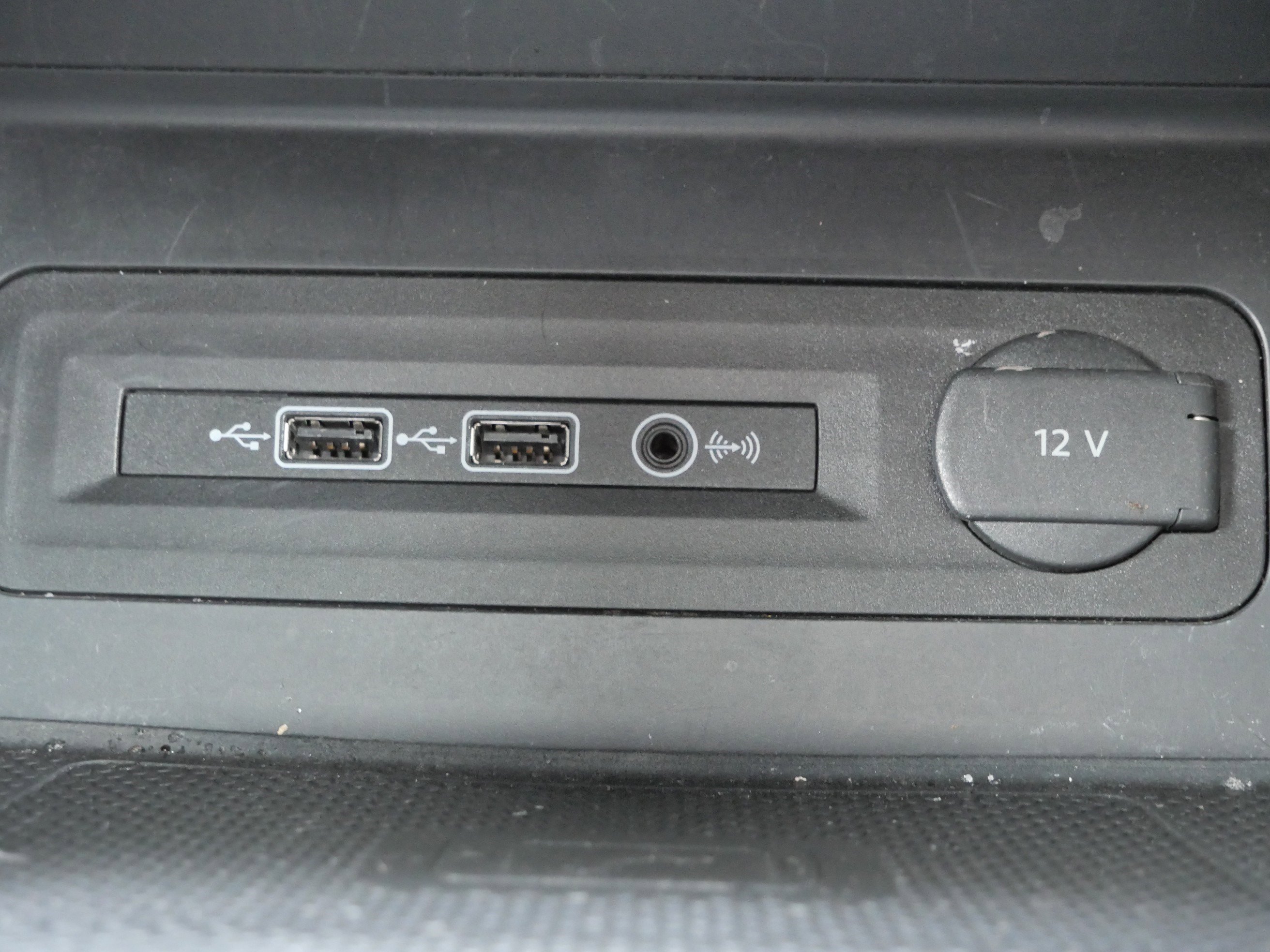 Certified 2021 Volkswagen Atlas SE image 29