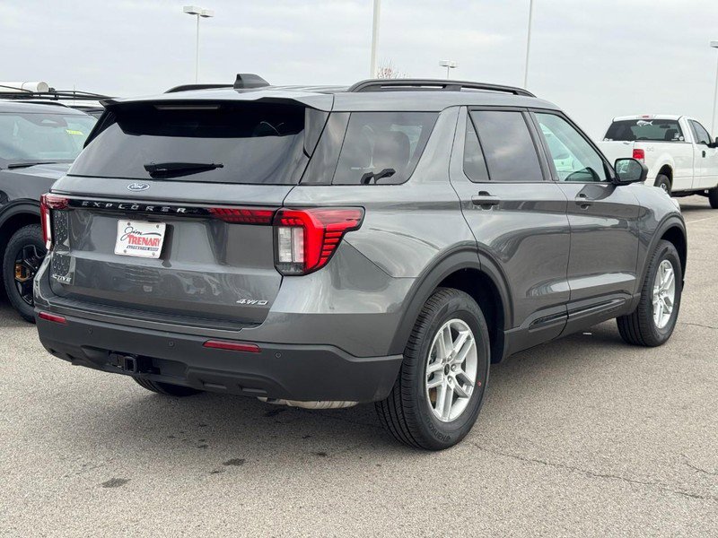 New 2026 Ford Explorer Active AWD/4WD image 3