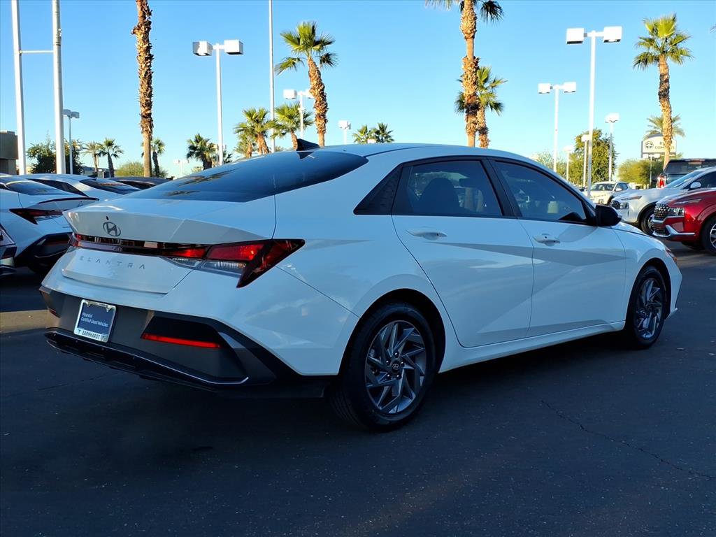 Certified 2024 Hyundai Elantra SEL image 5