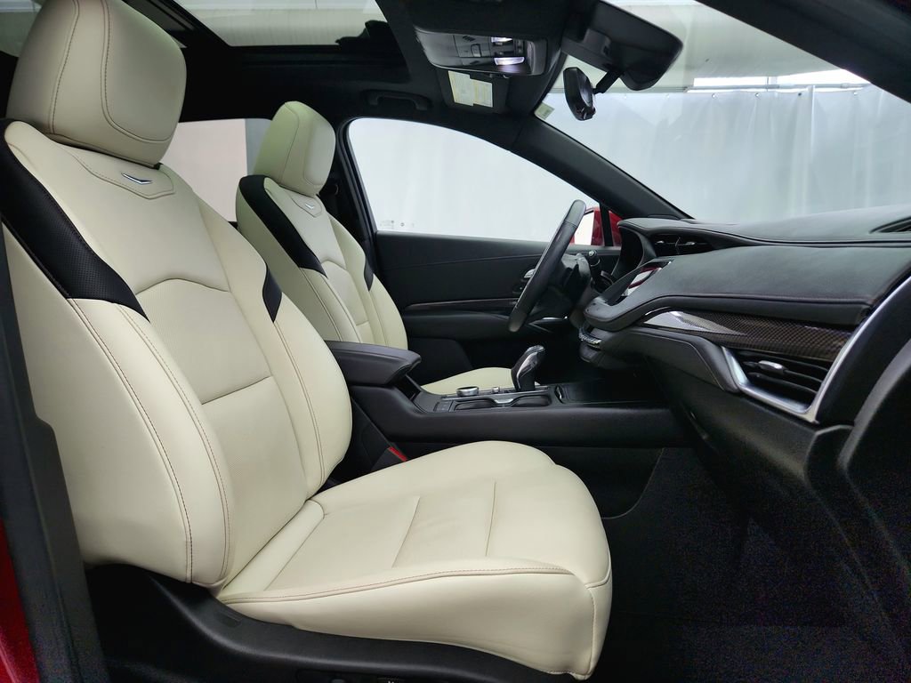 Used 2019 Cadillac XT4 Sport image 31