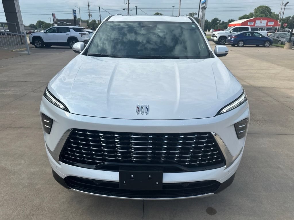 Used 2025 Buick Enclave Avenir AWD/4WD image 25