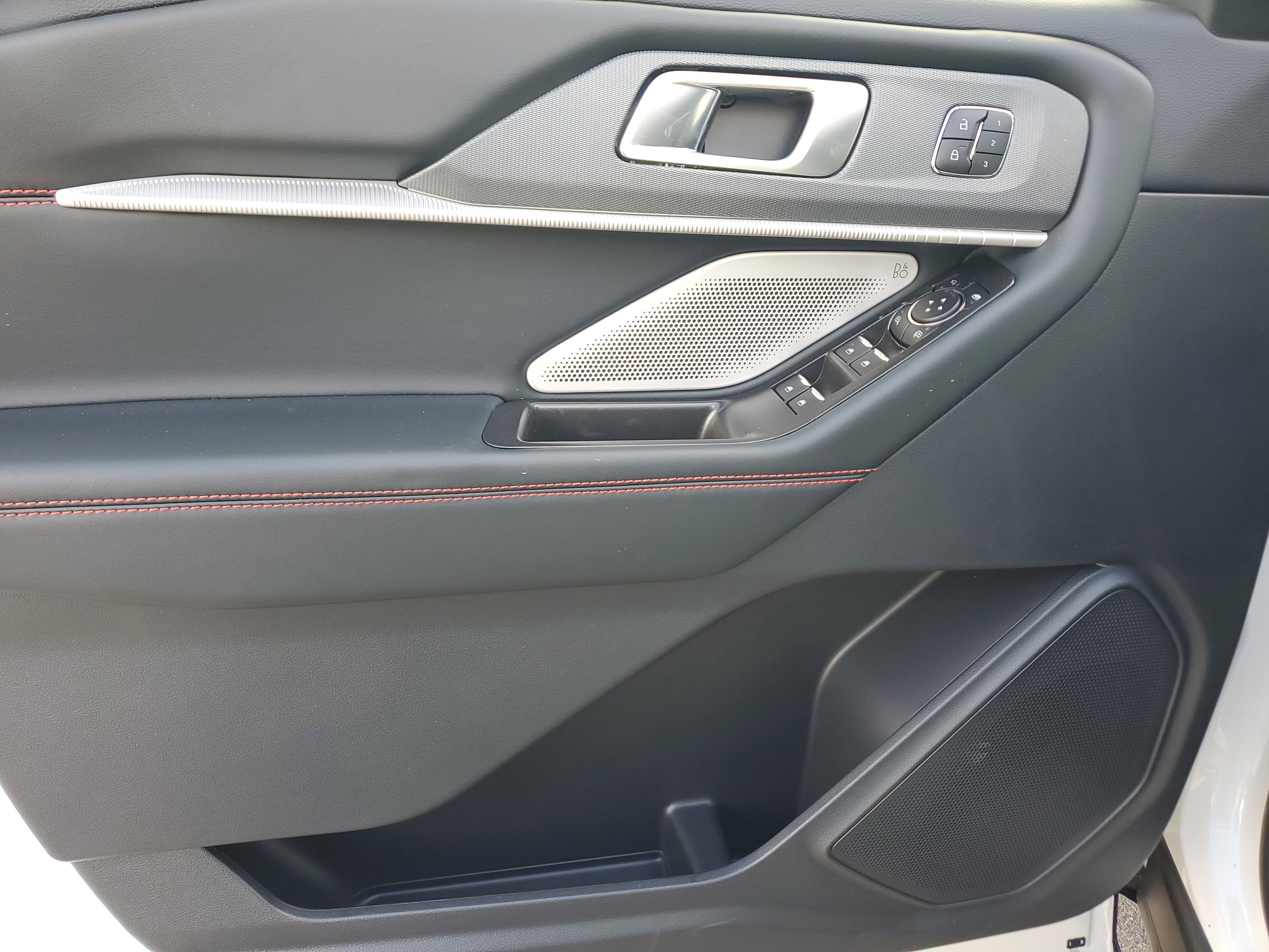 New 2026 Ford Explorer ST w/ Sun And Sound Package image 12