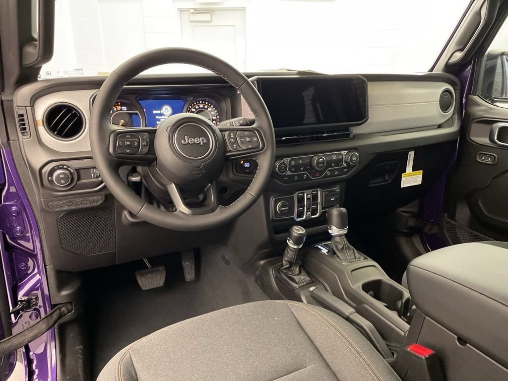 New 2026 Jeep Gladiator Sport AWD/4WD image 9