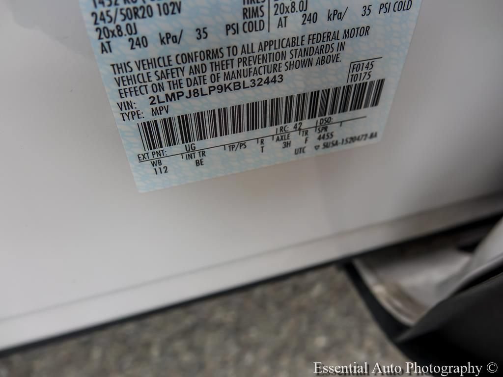 Used 2019 Lincoln Nautilus Reserve AWD/4WD image 31
