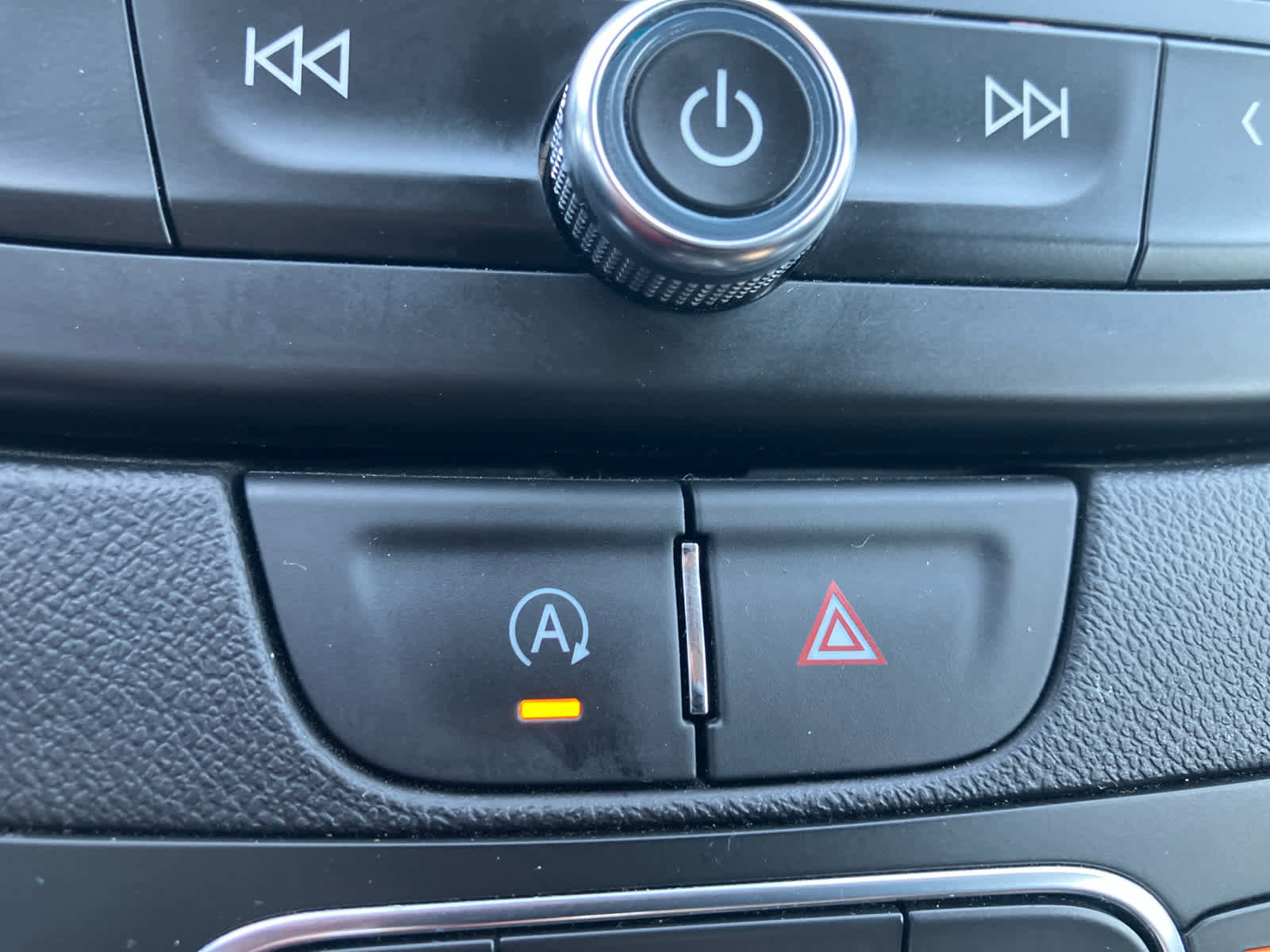 Used 2025 Chevrolet Malibu LT image 21