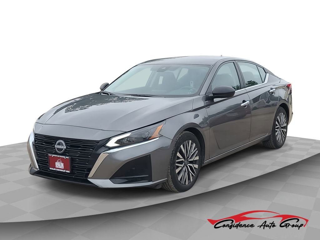Used 2025 Nissan Altima 2.5 SV FWD image 1