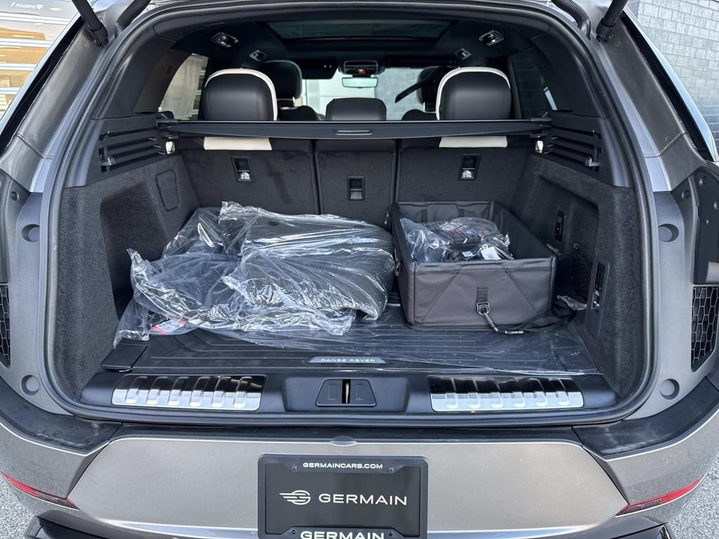 New 2026 Land Rover Range Rover Sport Dynamic SE AWD/4WD image 7
