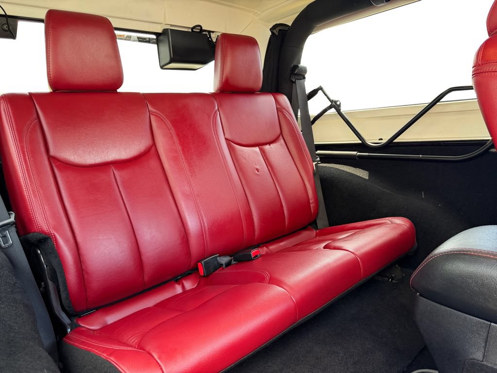Used 2013 Jeep Wrangler Rubicon AWD/4WD image 18