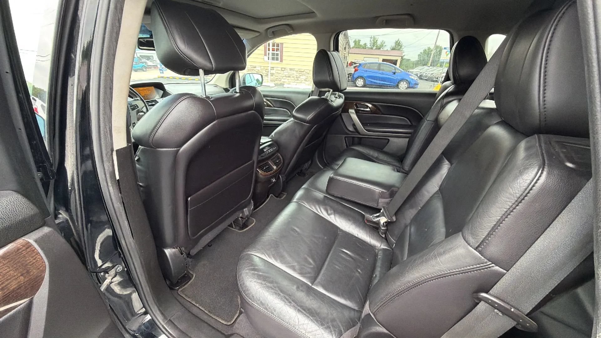 Used 2011 Acura MDX w/ Technology Package AWD/4WD image 10
