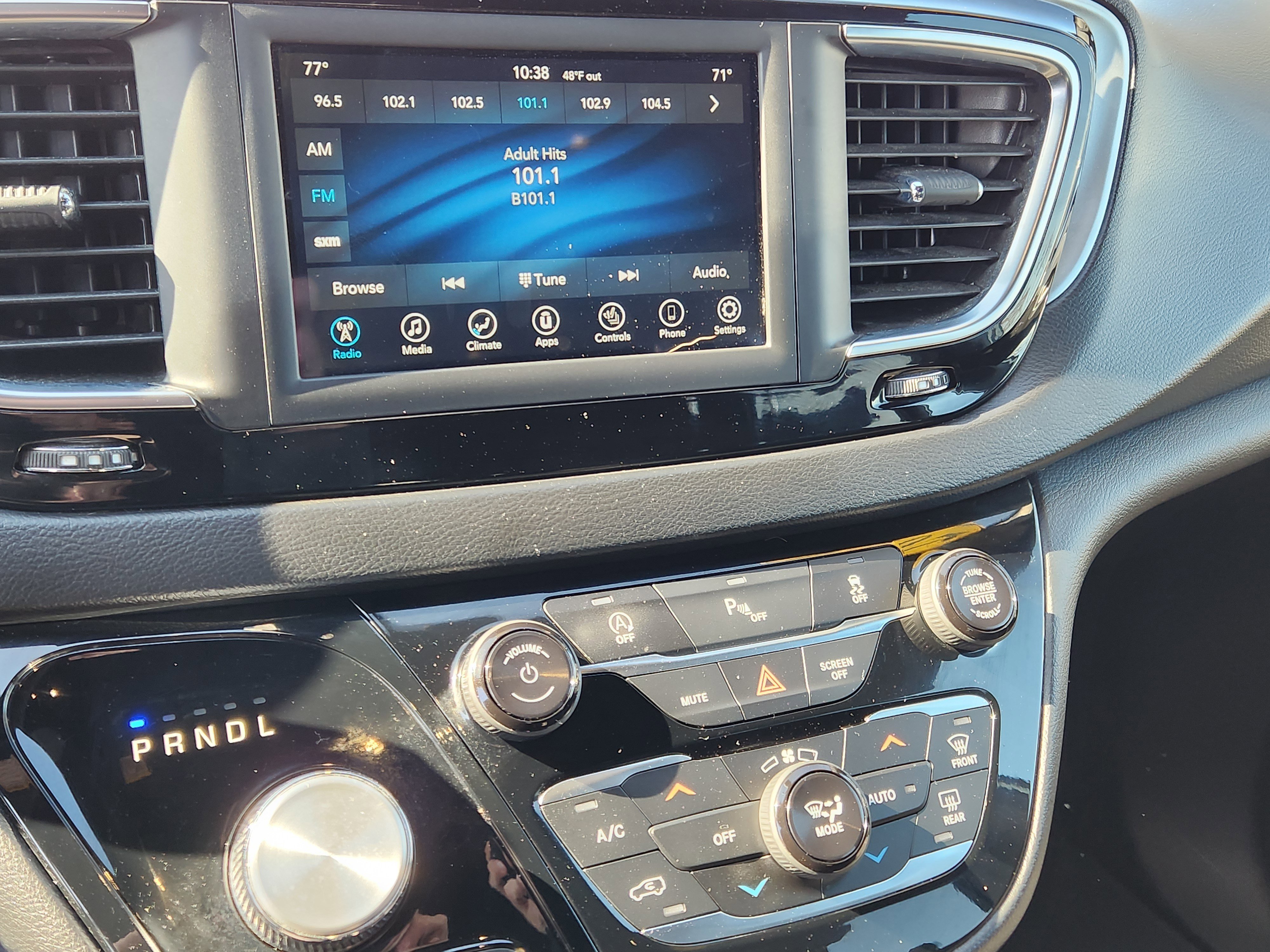 Used 2019 Chrysler Pacifica Touring Plus w/ S Appearance Package image 21