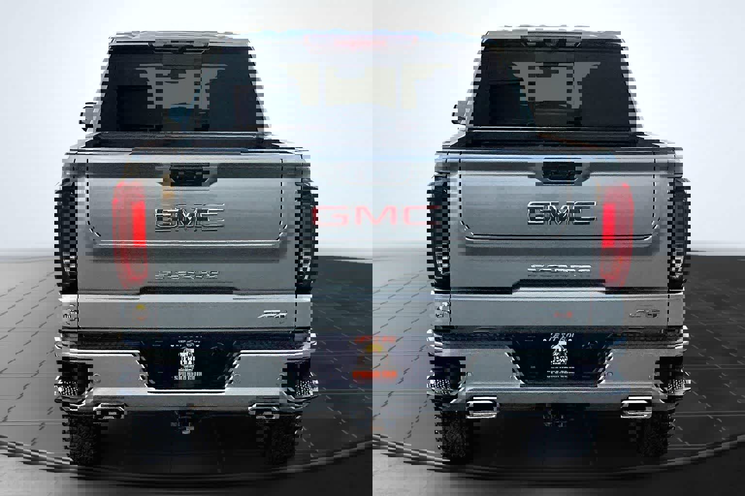 Used 2025 GMC Sierra 1500 AT4 w/ Technology Package image 5