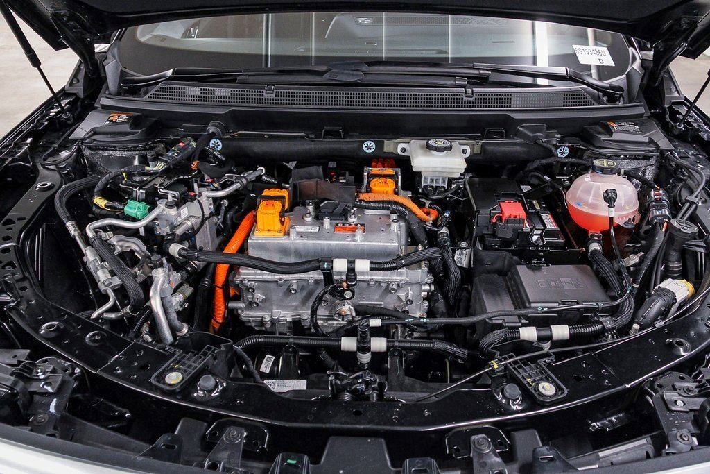 Certified 2025 Cadillac Optiq Luxury 1 image 2