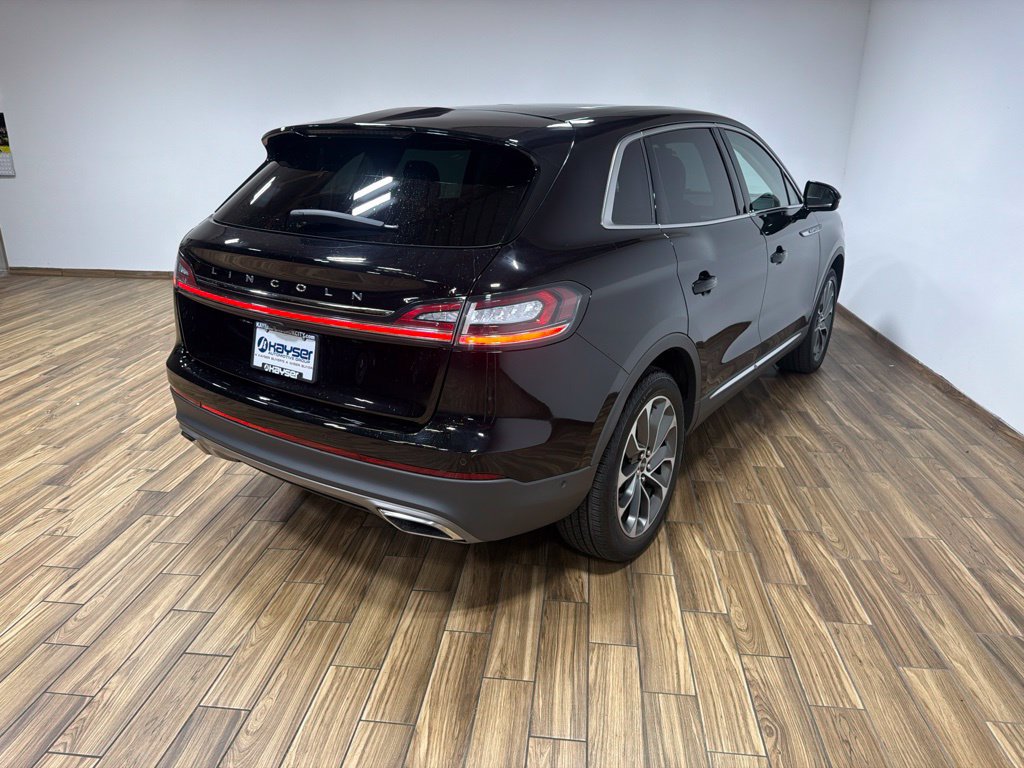 Used 2023 Lincoln Nautilus Reserve w/ Equipment Group 201A AWD/4WD image 7